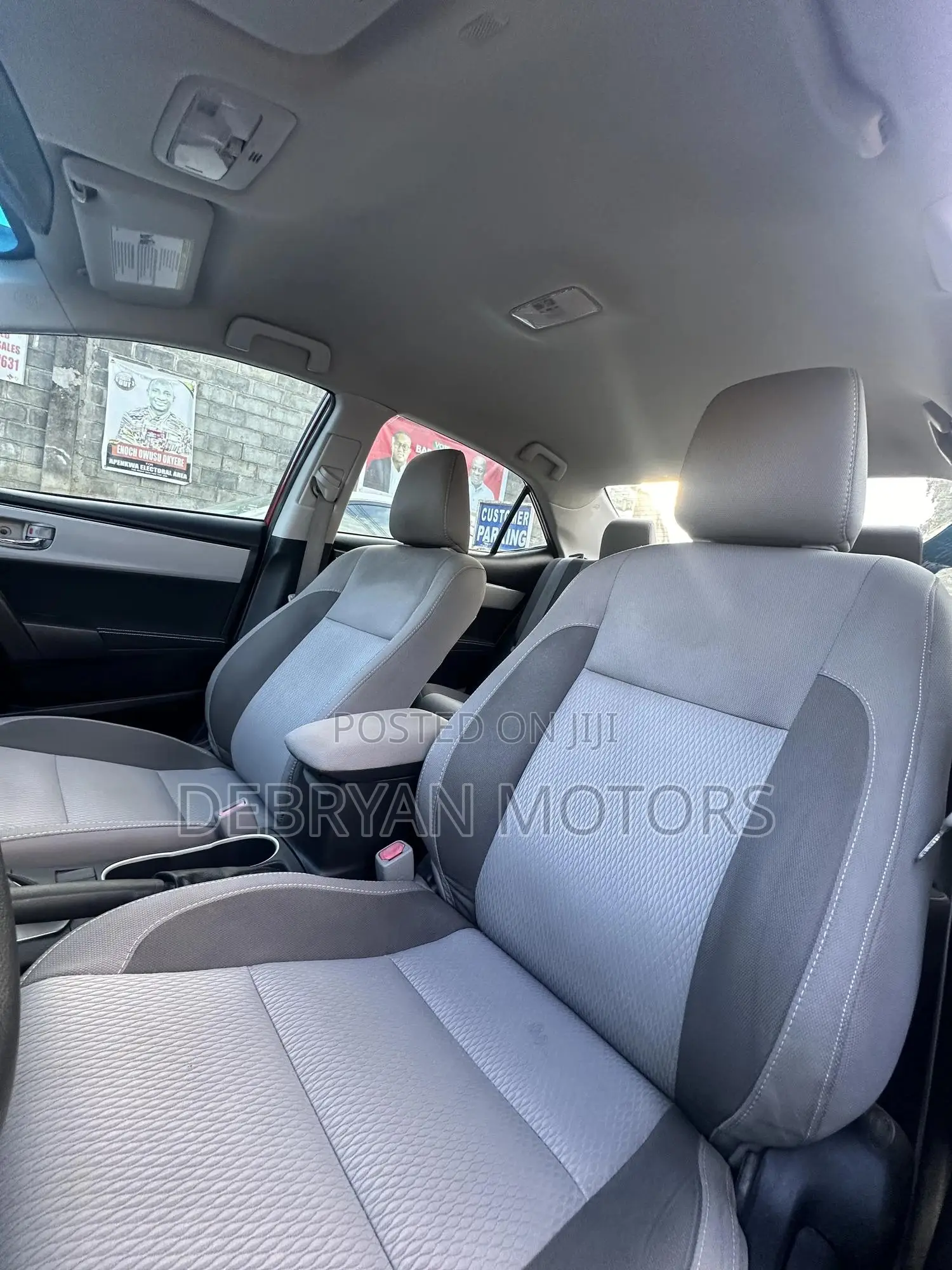 Toyota Corolla LE (1.8L 4cyl 2A) 2019 Red