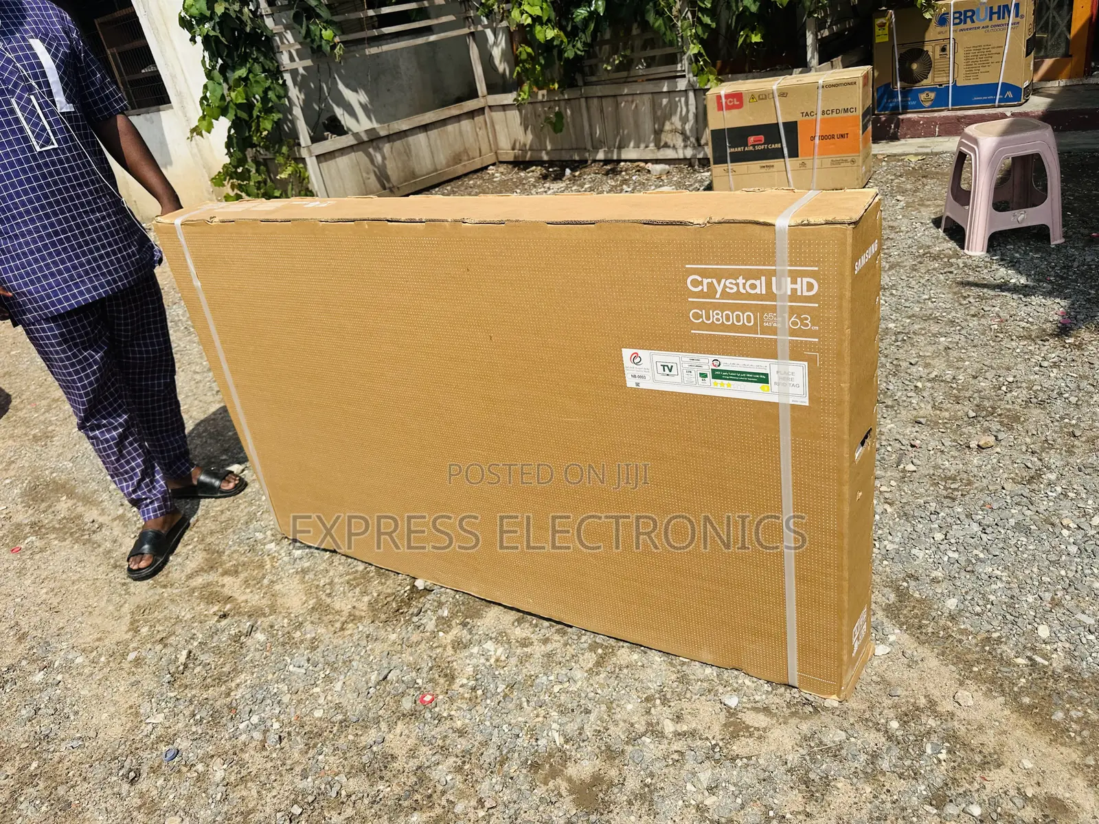 Samsung UHD Smart Clear Screen 65”DU7000