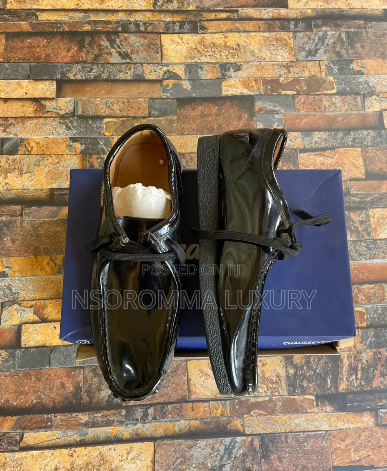 Classic Original Leather Lace_ Up Boot