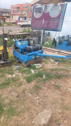 Compactor/Roller/Concrete Vibrator