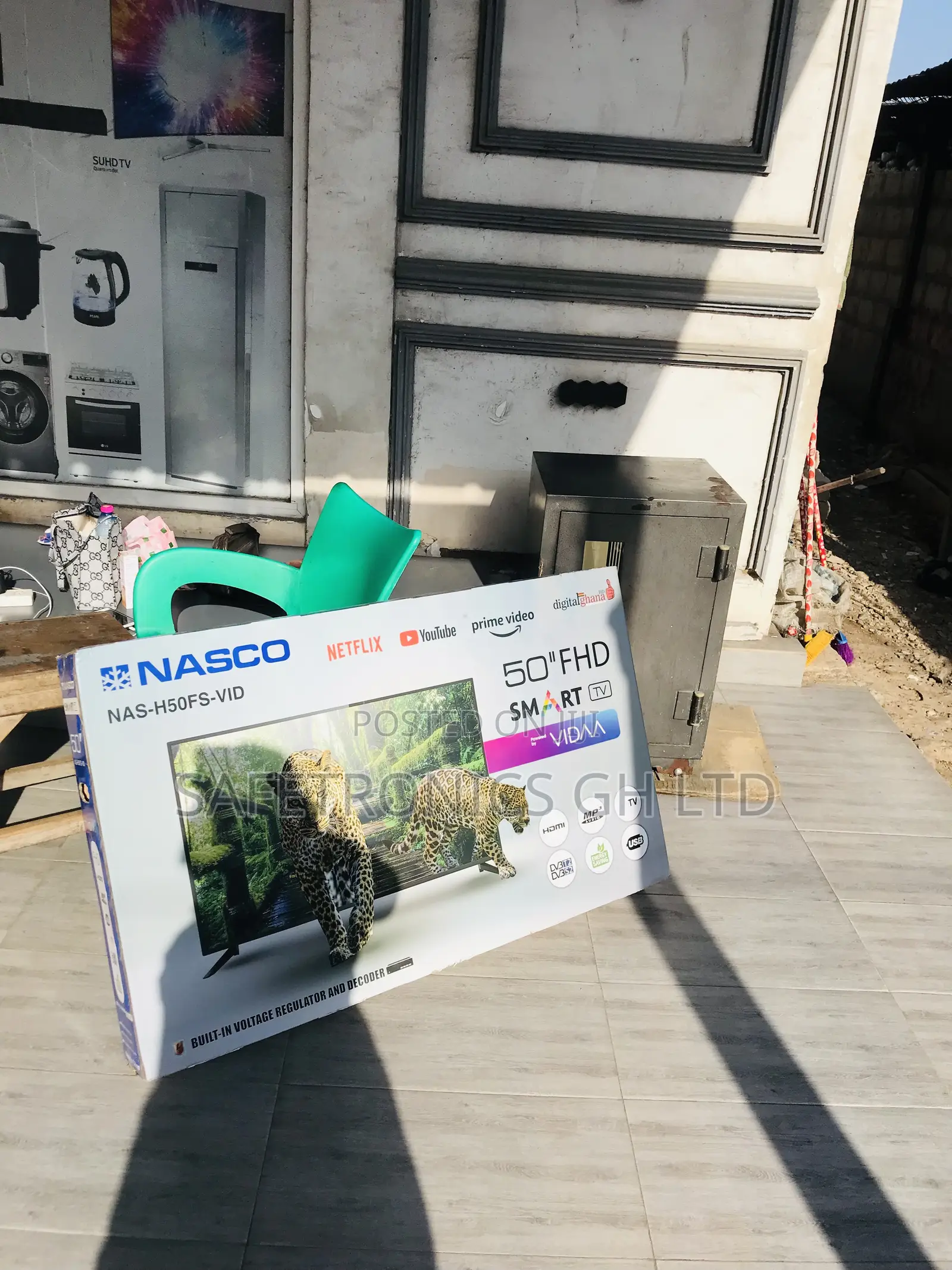 New Super Sleek 50 Inch Smart Nasco Led Black Tv