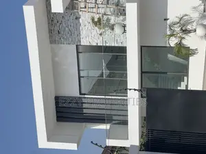 4bdrm Duplex in Botwe Little Roses for sale