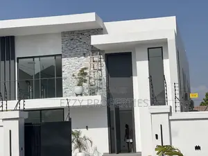 4bdrm Duplex in Botwe Little Roses for sale