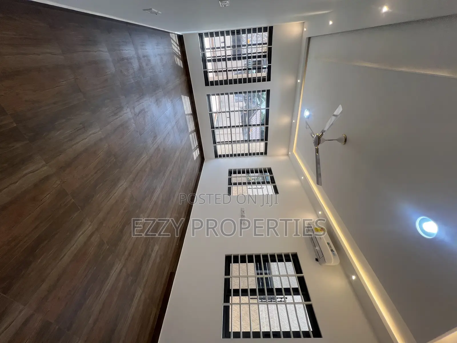 3bdrm House in Lakeside Estate, Ashaley Botwe for sale