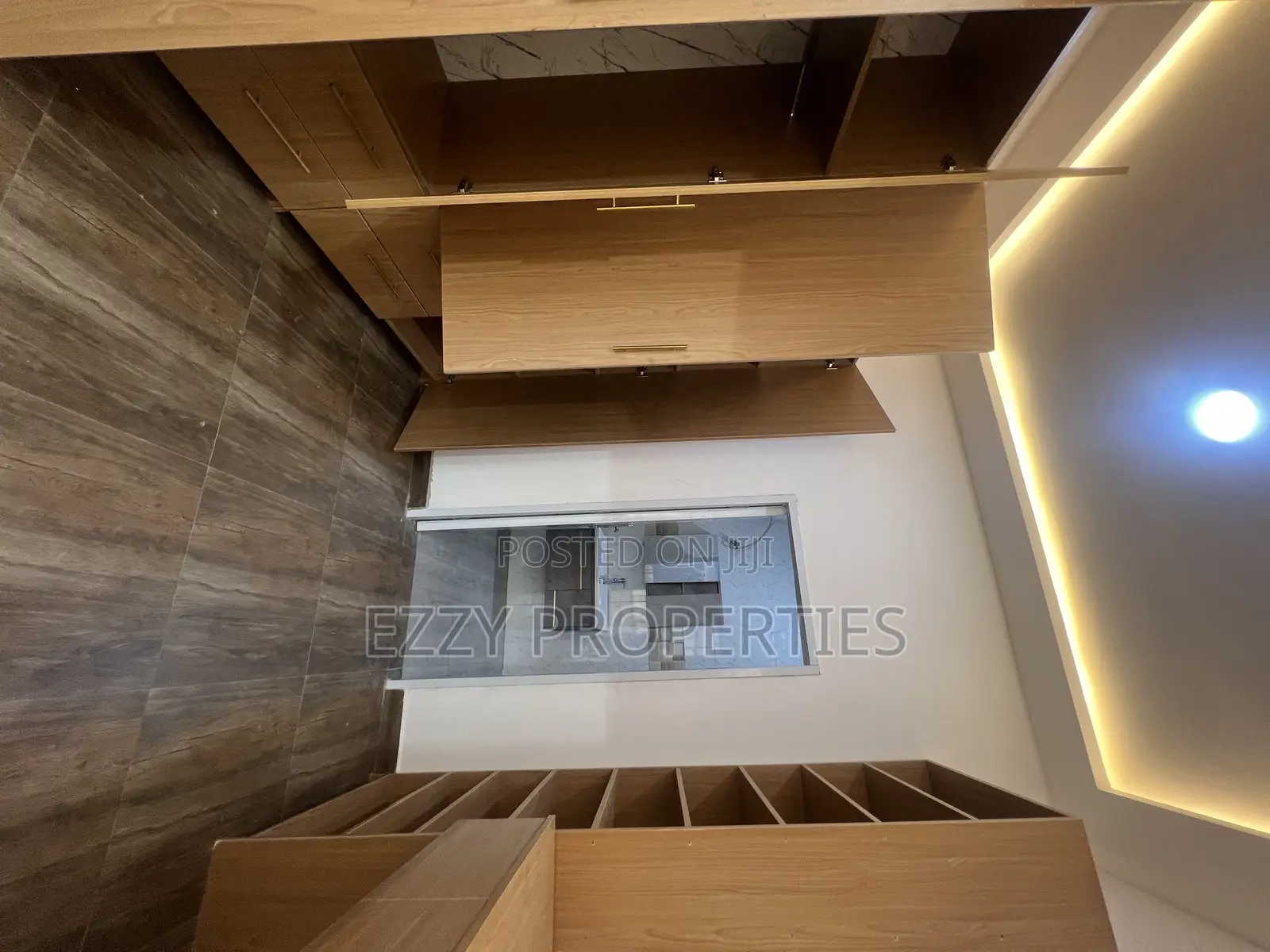 3bdrm House in Lakeside Estate, Ashaley Botwe for sale