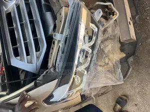 Toyota Highlander 2011,2012,2013 Led Spec Headlights