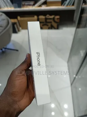 New Apple iPhone 16 Pro Max 1 TB Black