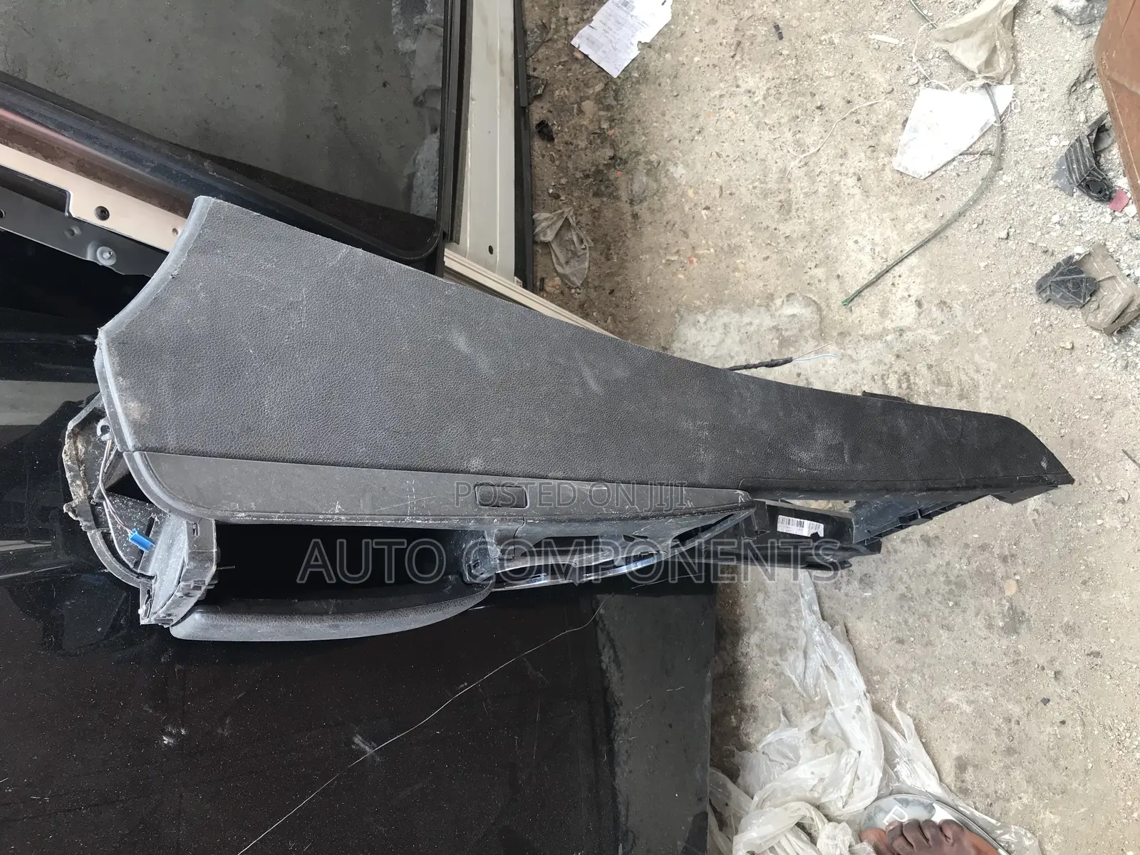 Mercedes Benz C250 Center Console Armrest