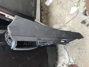 Mercedes Benz C250 Center Console Armrest