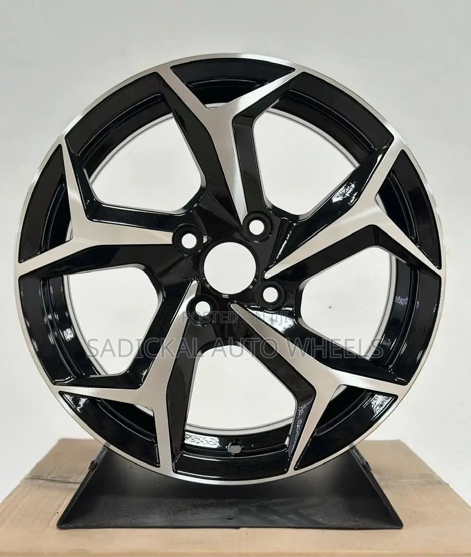 Toyota Yaris, Vitz Rims