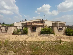 Photo - 7bdrm House in Buokrom Estate, Kumasi Metropolitan for sale