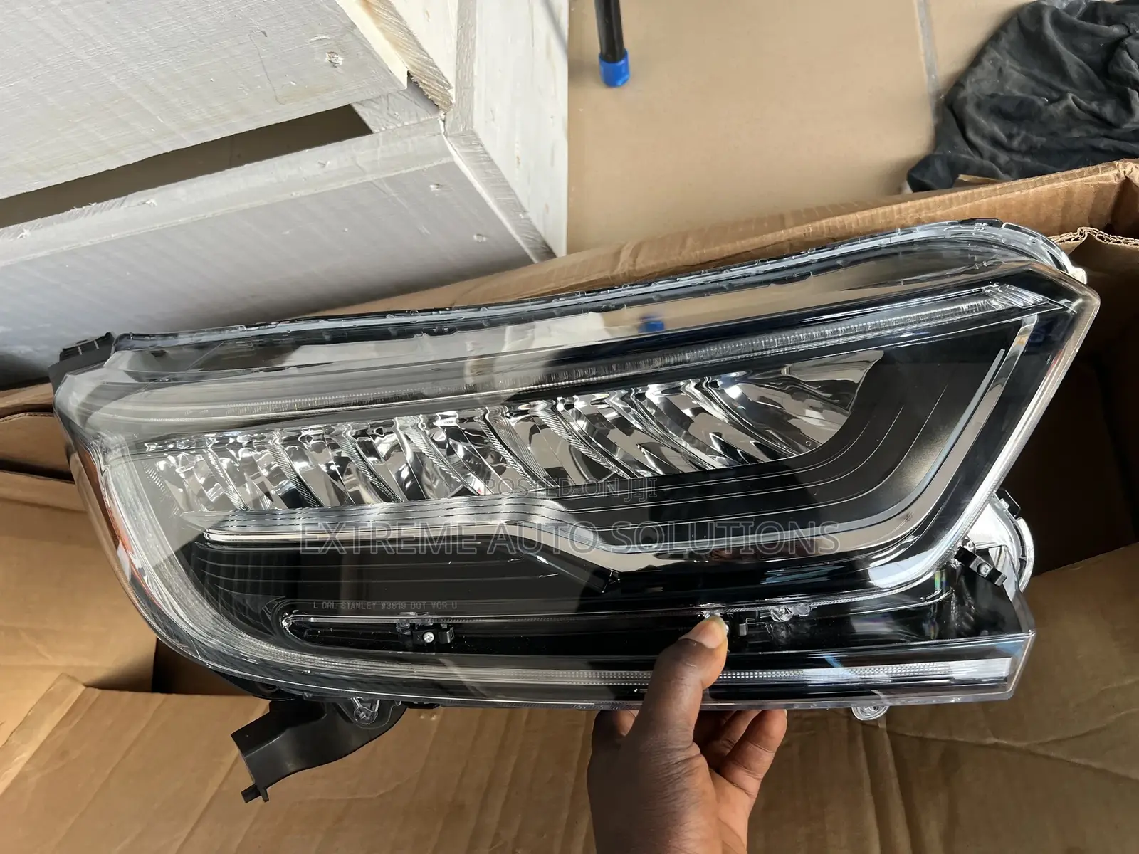 2017 - 2019 Honda Cr-v Halogen Oem Headlight