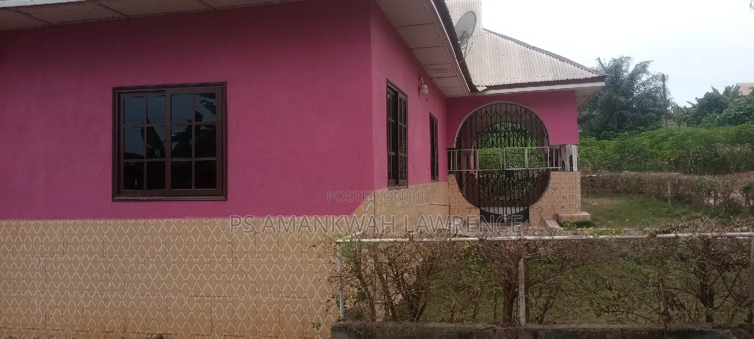 Furnished 4bdrm House in Self-Contained, Sunyani Municipal for sale