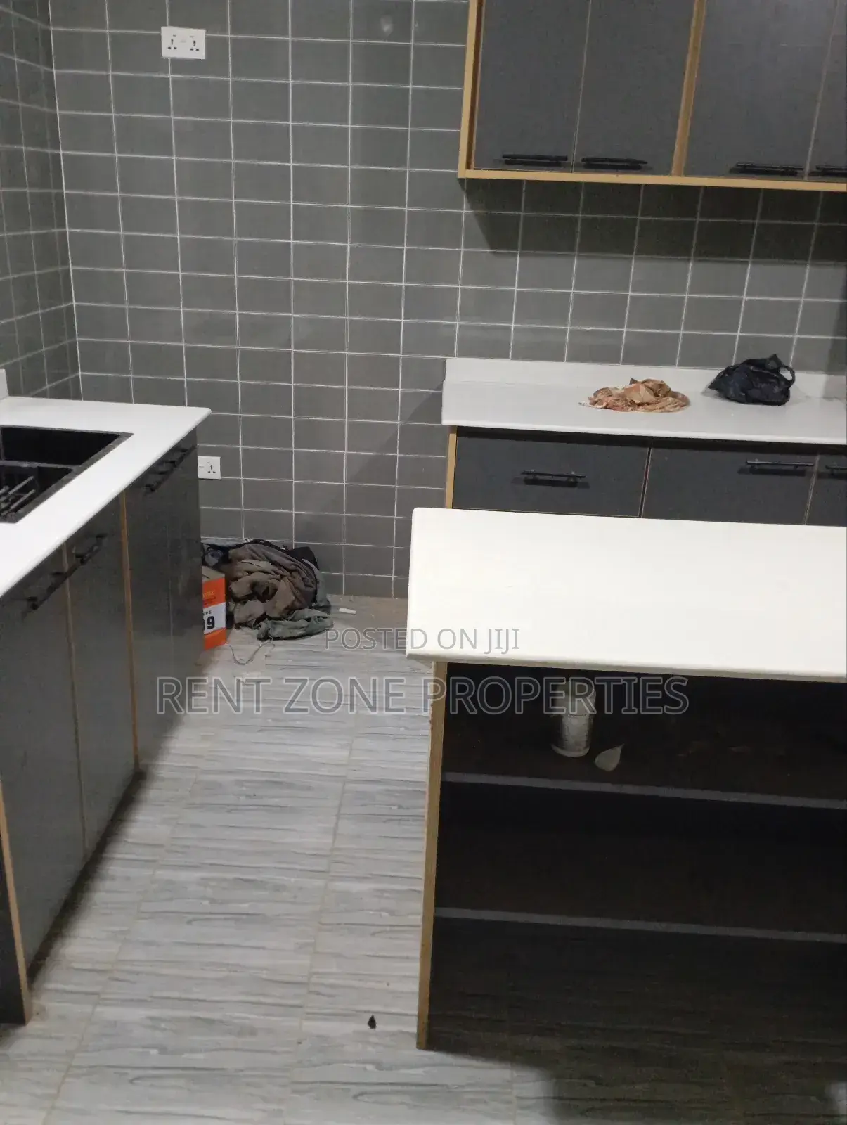 3bdrm Duplex in Ofankor for sale