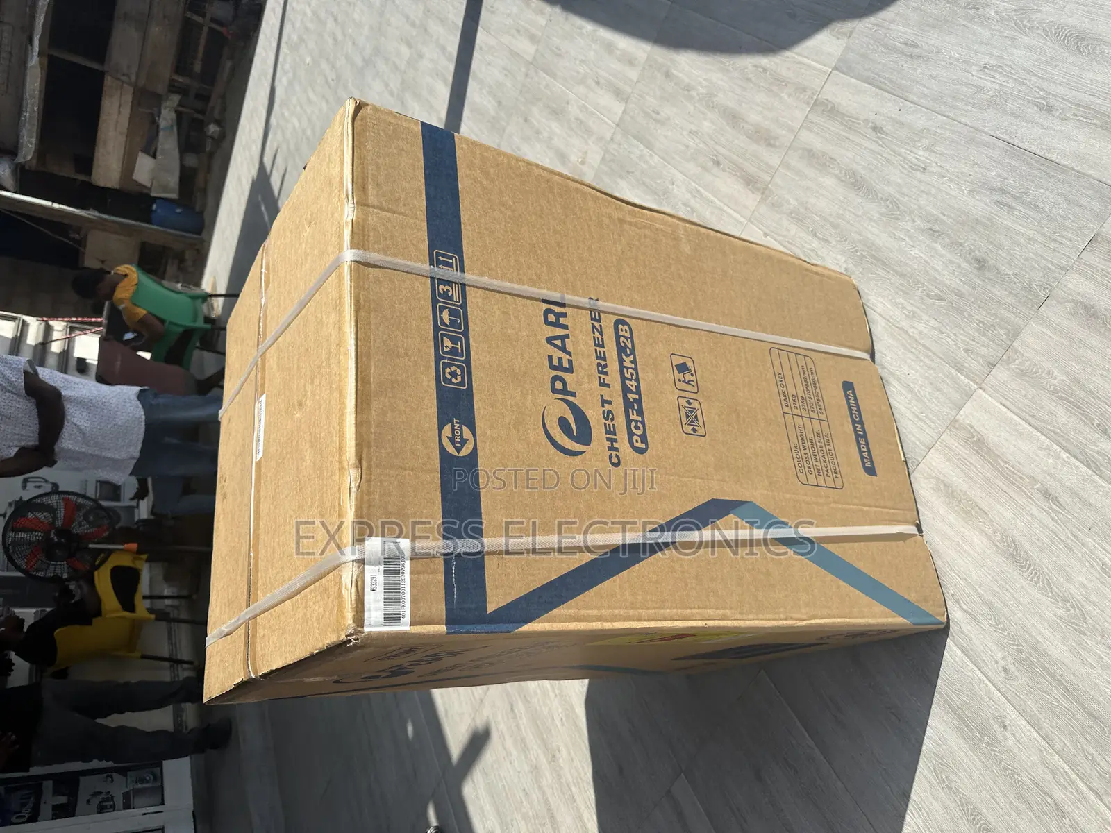 Strong  Chest Freezer Single Door PCF-145k_2b.
