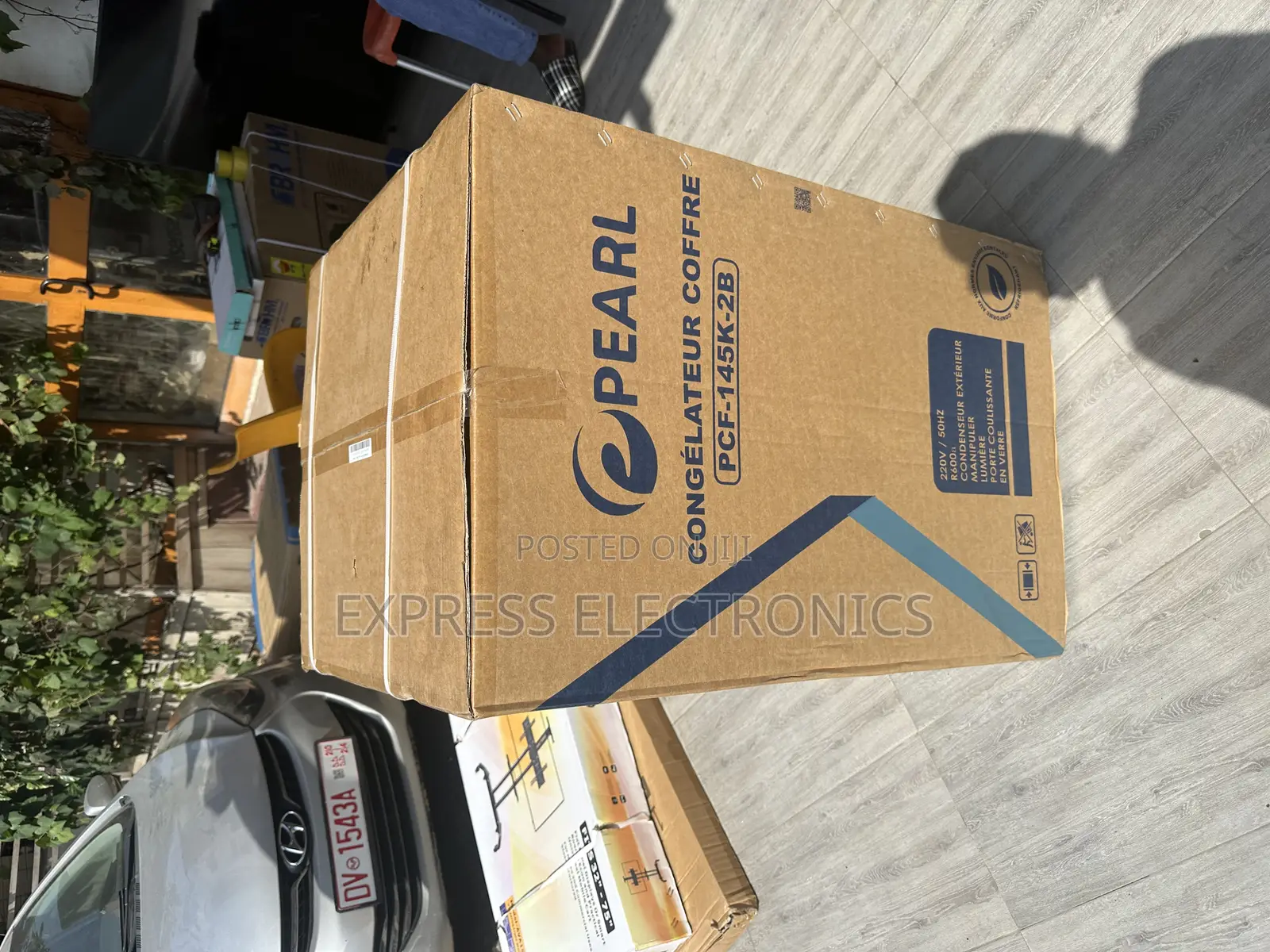 Look Very Stylish Chest Freezer 100L Pearl PCF--2B.