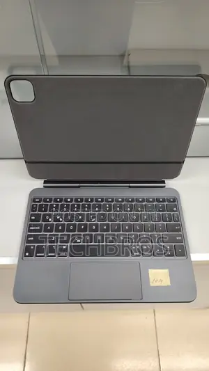 iPad Pro 13 M4/ 11 M4 Ultra Thin Magic Keyboard