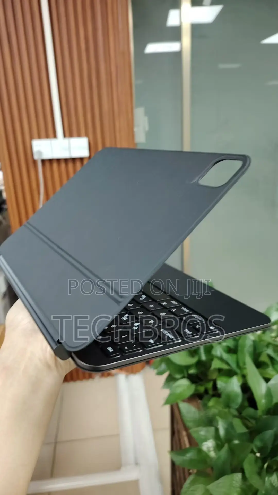 iPad Pro 13 M4/ 11 M4 Ultra Thin Magic Keyboard