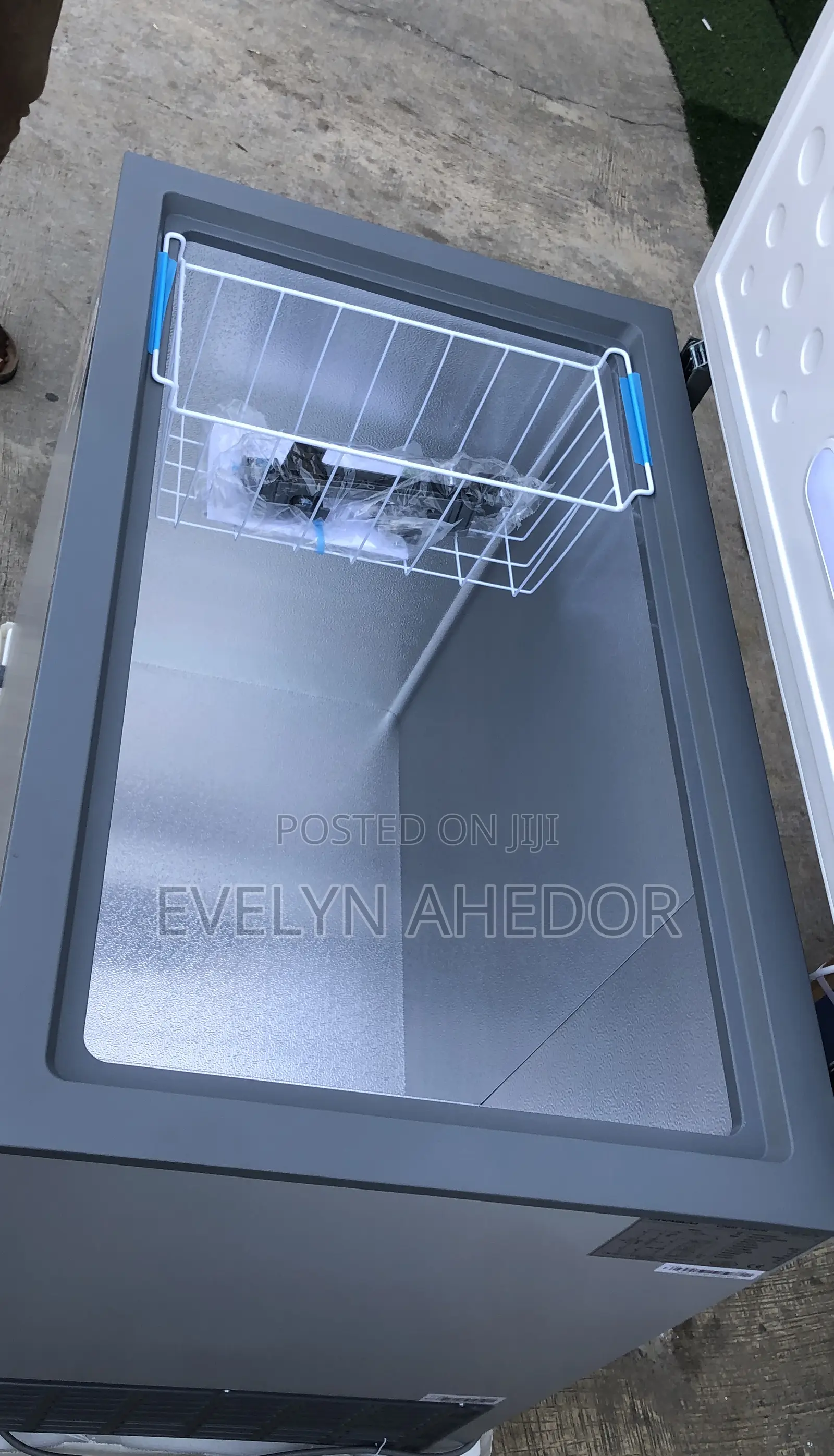 Affordable Nasco Chest Freezer 251 Liters