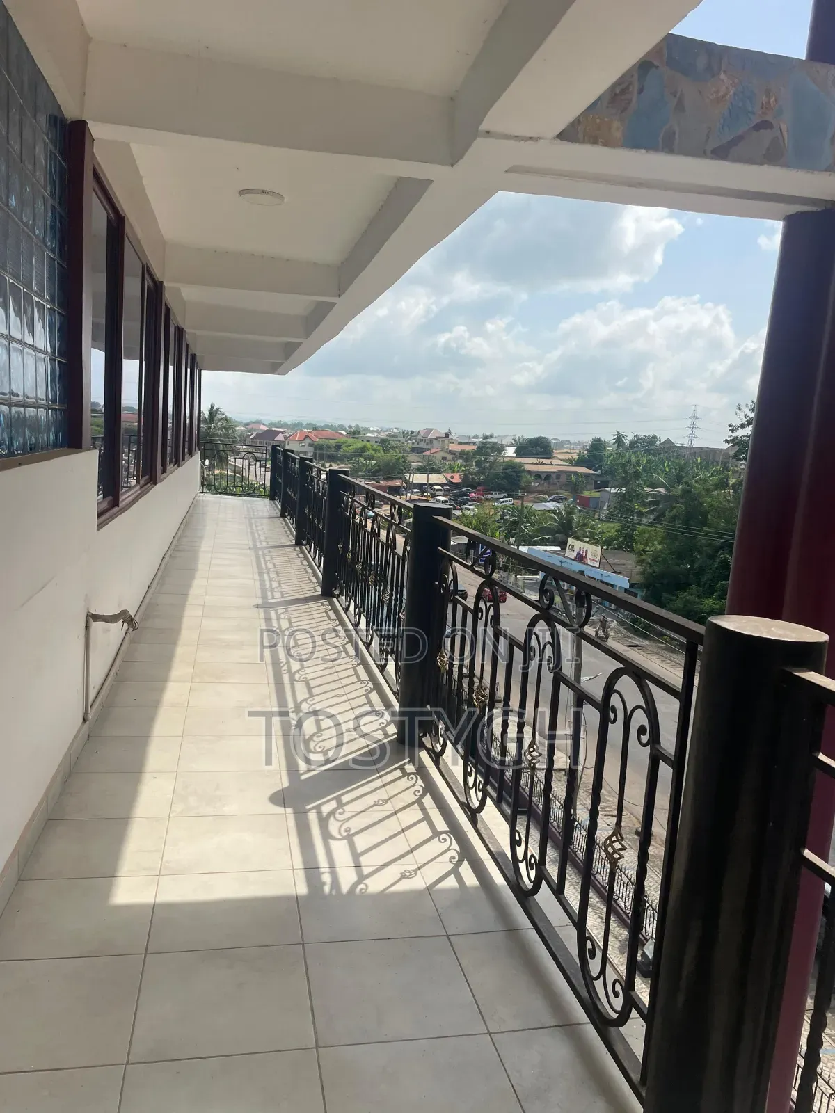 Twin Multipurpose 8 Storey Plaza