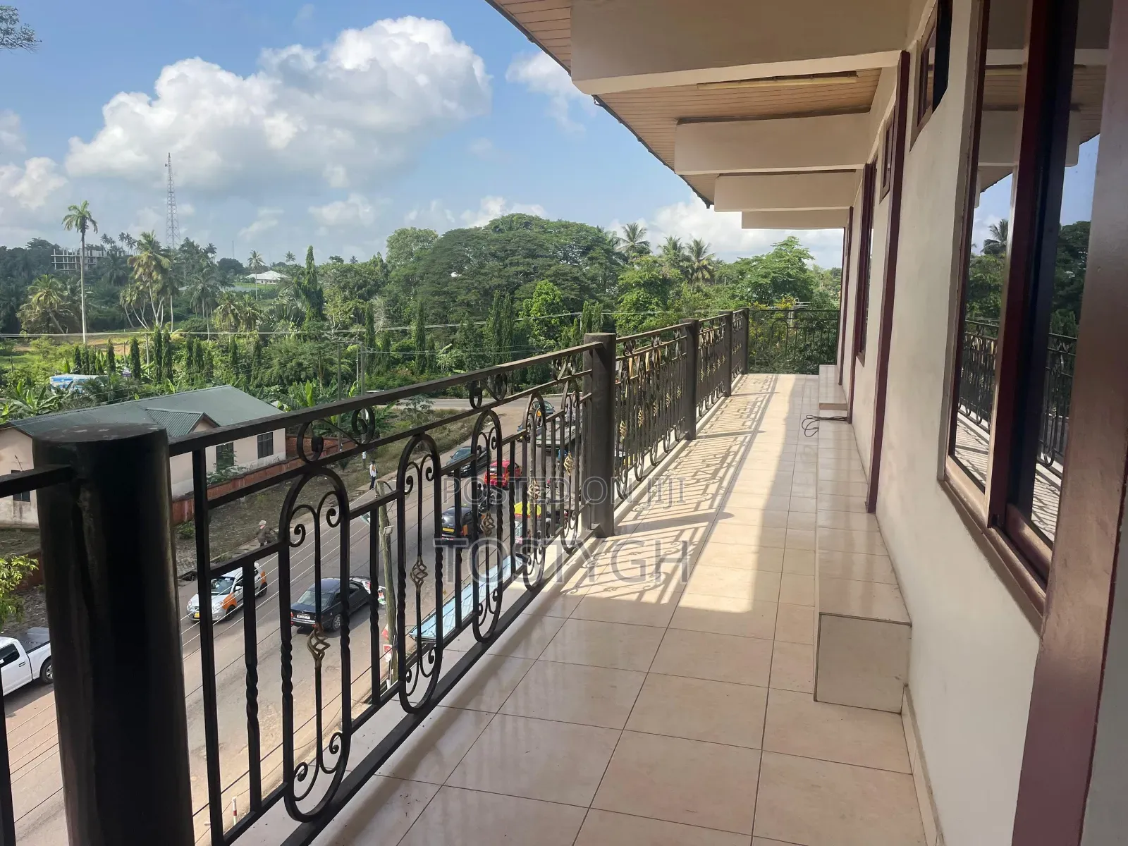 Twin Multipurpose 8 Storey Plaza