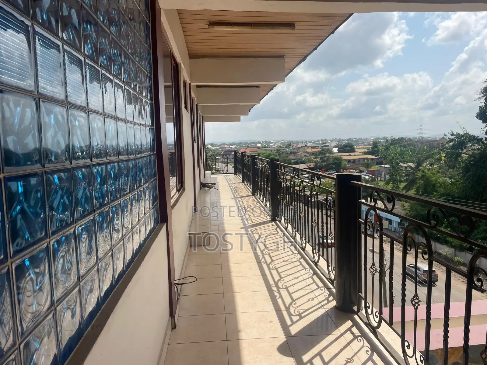 Twin Multipurpose 8 Storey Plaza