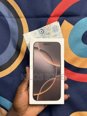 New Apple iPhone 16 Pro Max 256 GB Gold