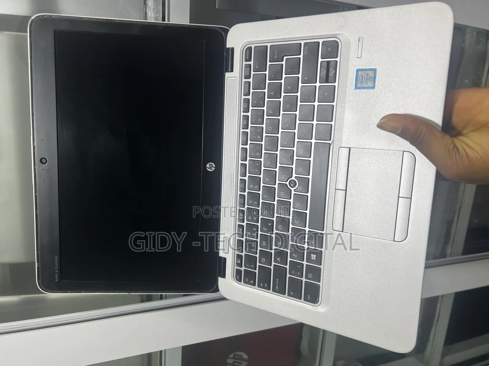 Laptop HP EliteBook 820 G3 8GB Intel Core I5 HDD+SSD 500GB