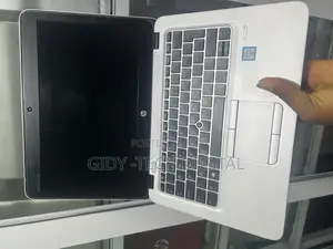 Laptop HP EliteBook 820 G3 8GB Intel Core I5 HDD+SSD 500GB