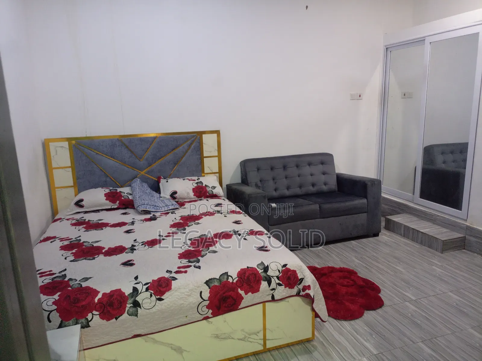 Studio Fully Furnished Apartment