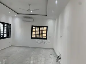 4bdrm Penthouse in Achimota Mile 7 for rent