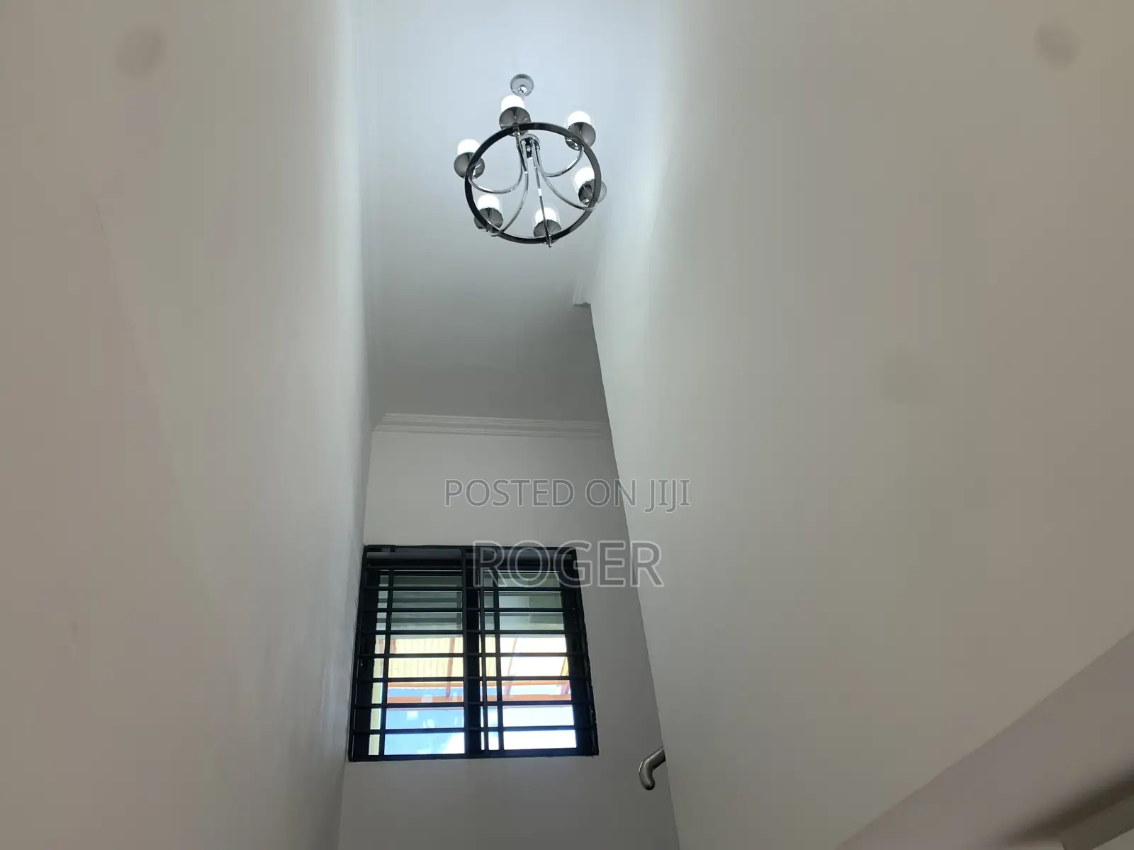 4bdrm Penthouse in Achimota Mile 7 for rent