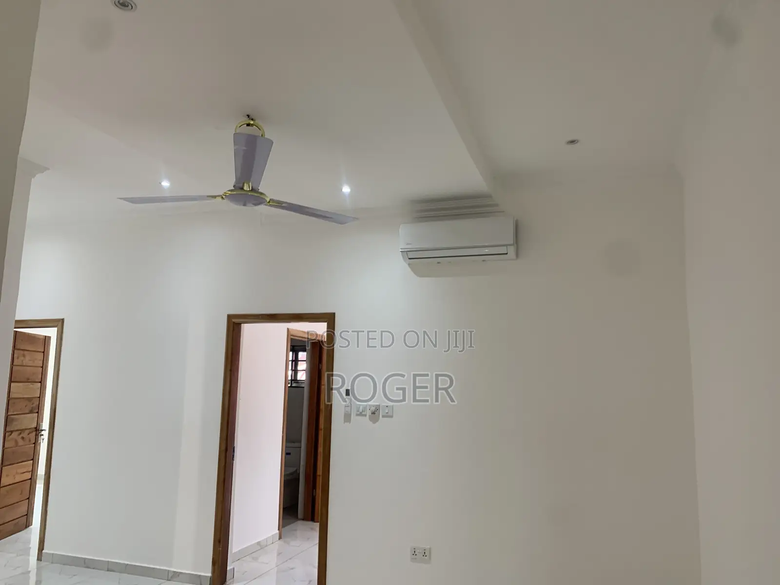 4bdrm Penthouse in Achimota Mile 7 for rent