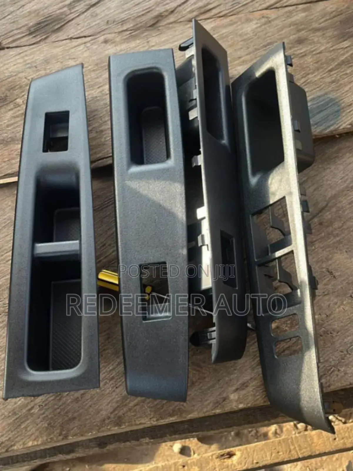 Door Switch and Case, Toyota Vitz Door Switch; 2012-2019