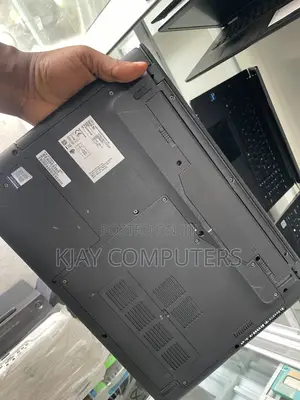 Laptop Fujitsu Lifebook A1220 8GB Intel Core i3 HDD 500GB