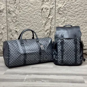 Photo - Gucci Multifunctional Duffle and Backpack for Men