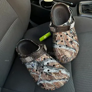 Men’S Classic Crocs With Sporty Design