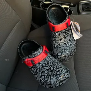 Men’S Classic Crocs With Sporty Design