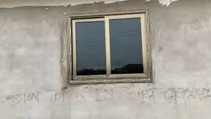 Ks50 Sliding Window