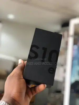 New Samsung Galaxy S10e 128 GB Black