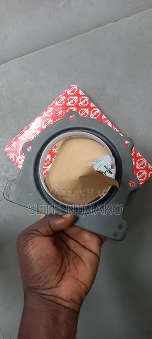 Mercedes Benz Back Seal C250