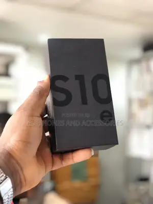 New Samsung Galaxy S10e 128 GB White