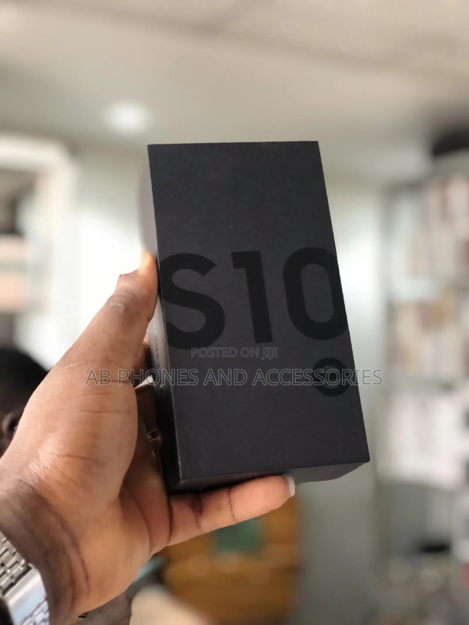 New Samsung Galaxy S10e 128 GB White