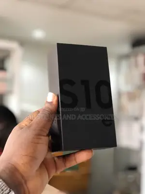 New Samsung Galaxy S10e 128 GB White