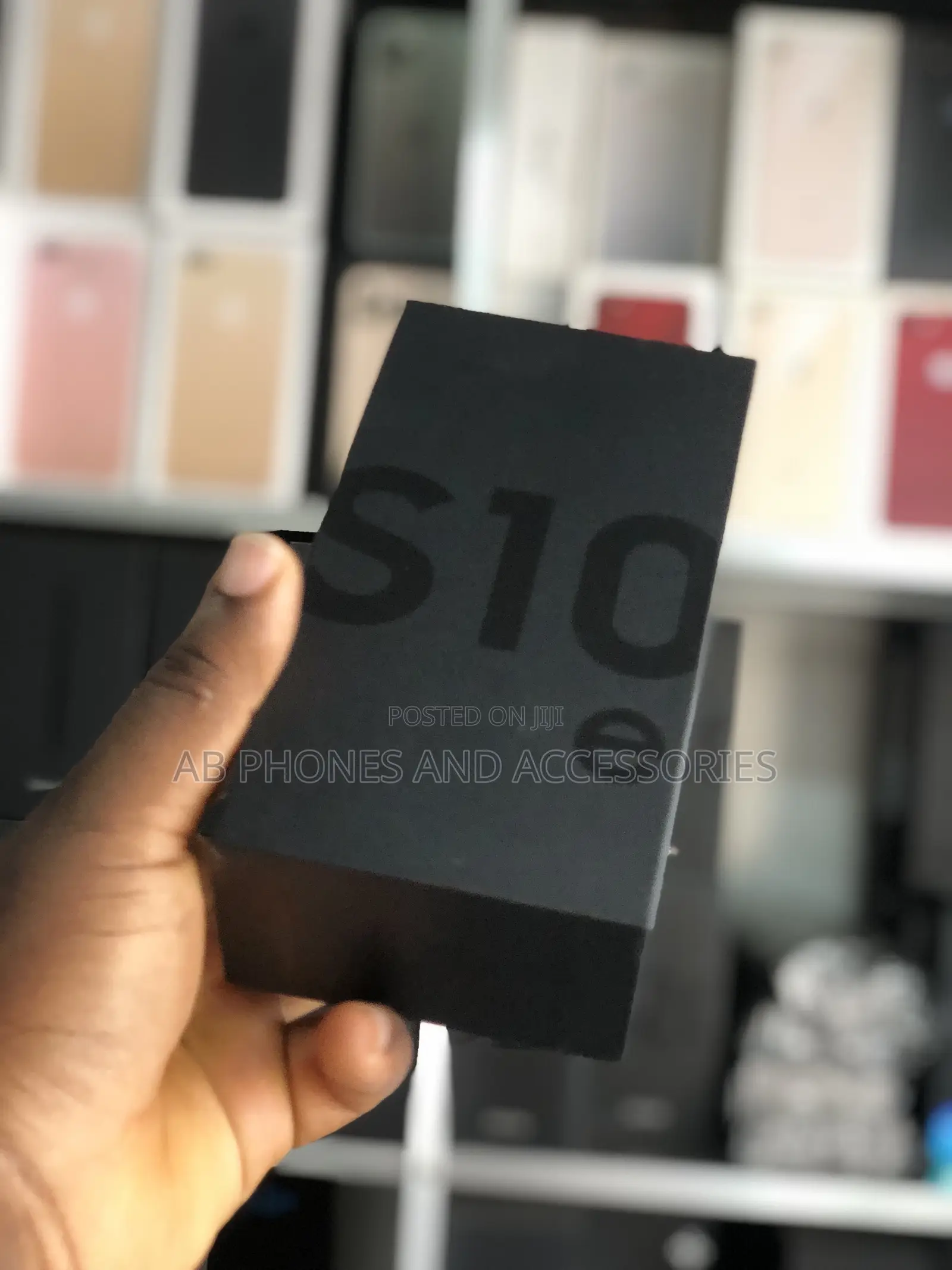 New Samsung Galaxy S10e 128 GB Gray