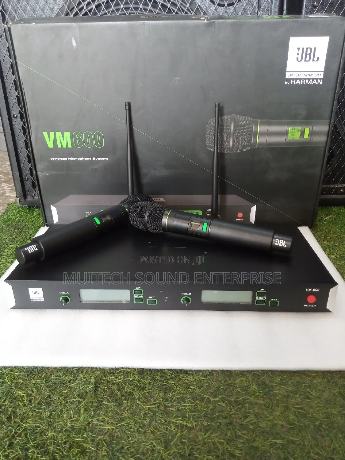 JBL VM600 Cordless Mic 