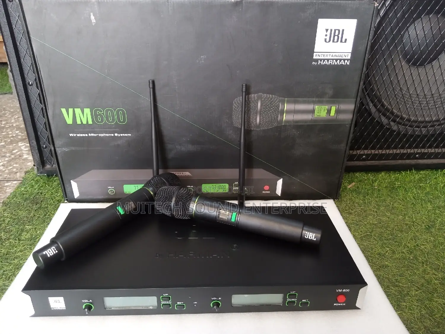 JBL VM600 Cordless Mic 