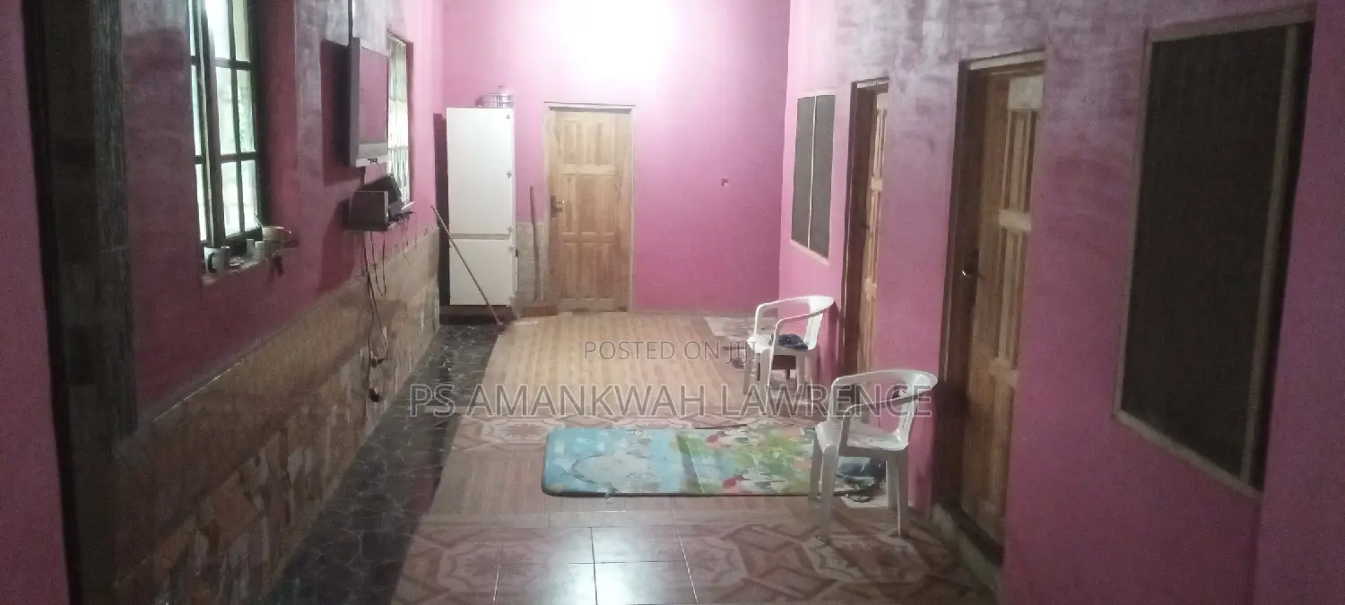 Furnished 4bdrm House in Self-Contained, Sunyani Municipal for sale