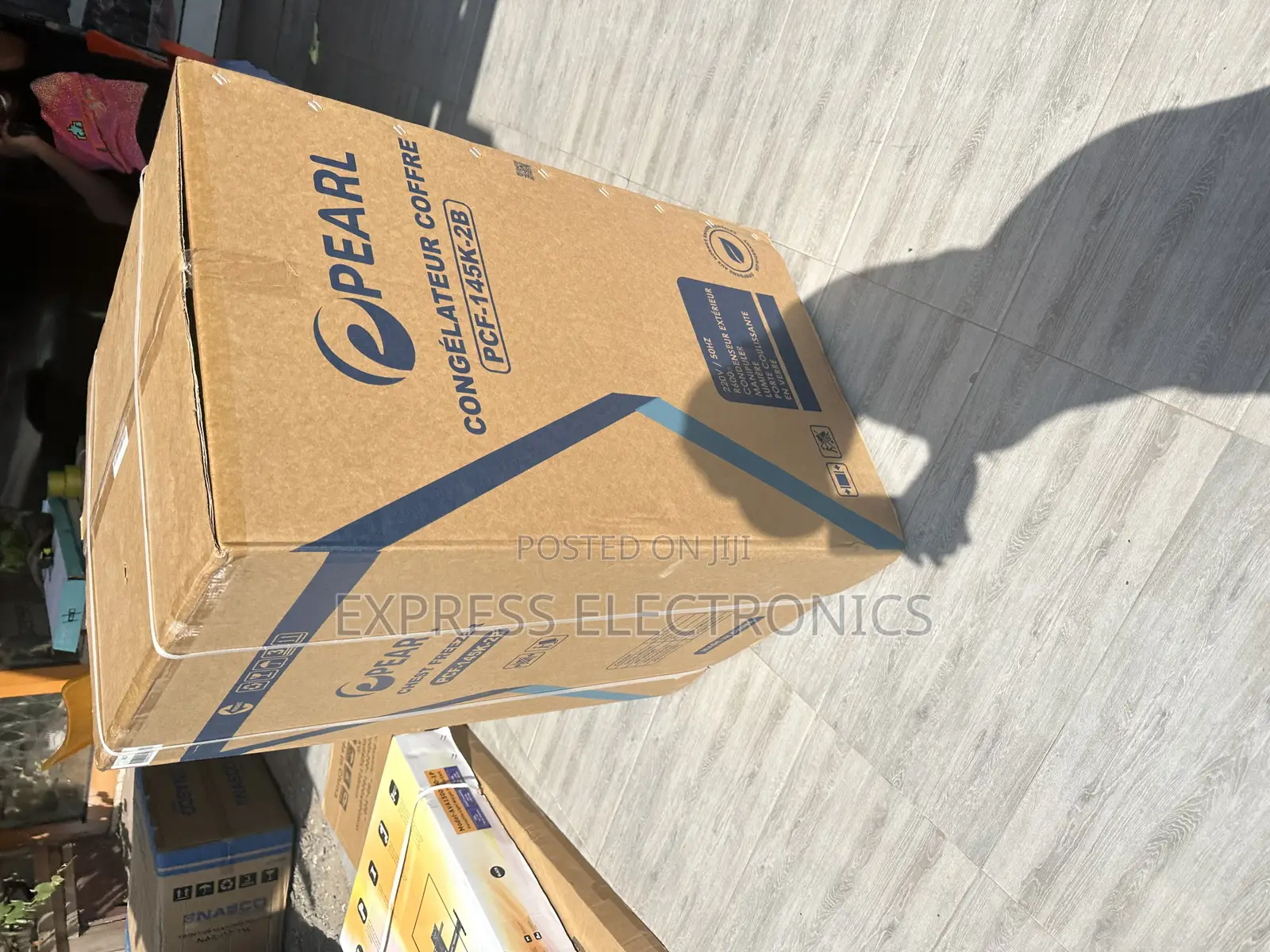 High Quality Sleek Design Pearl 100L Chest Freezer 