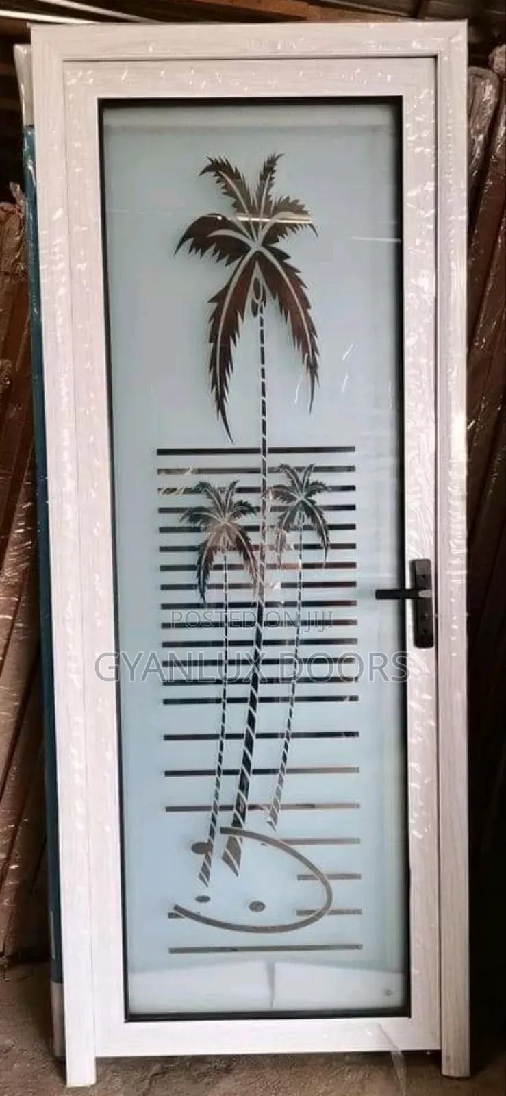 Glass Door Gyan Lux With Accessories
